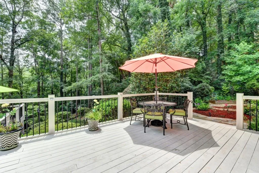 9667 Huntcliff Trace, Sandy Springs, Georgia 30350, 4 Bedrooms Bedrooms, ,4 BathroomsBathrooms,Residential,Sold,9667 Huntcliff Trace,5884492