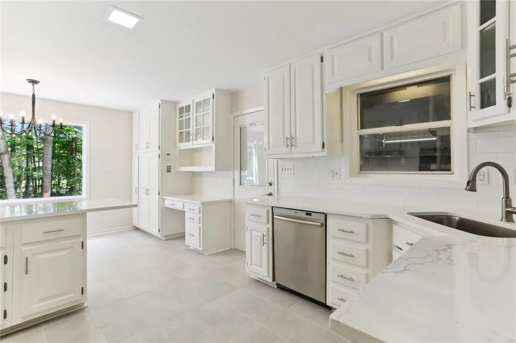 7485 Twin Branch Road, Atlanta, Georgia 30328, 4 Bedrooms Bedrooms, ,2 BathroomsBathrooms,Residential,Sold,7485 Twin Branch Road,7137263