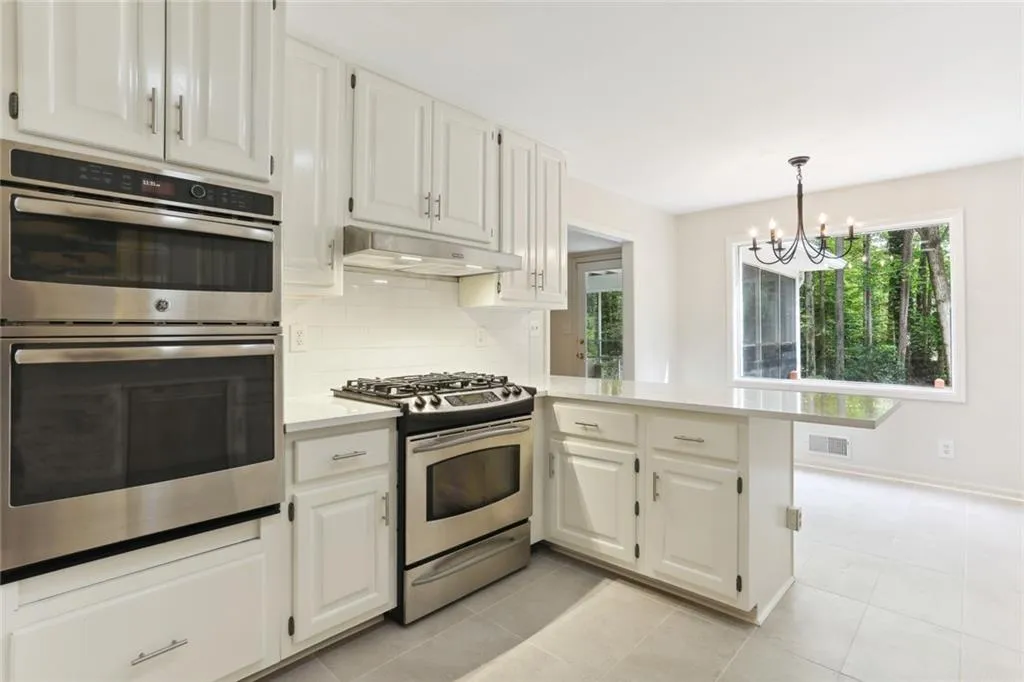 7485 Twin Branch Road, Atlanta, Georgia 30328, 4 Bedrooms Bedrooms, ,2 BathroomsBathrooms,Residential,Sold,7485 Twin Branch Road,7137263