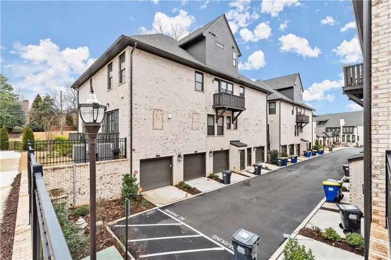 6602 Sterling Drive, Atlanta, Georgia 30328, 1 Bedroom Bedrooms, ,1 BathroomBathrooms,Residential,Sold,6602 Sterling Drive,7161918