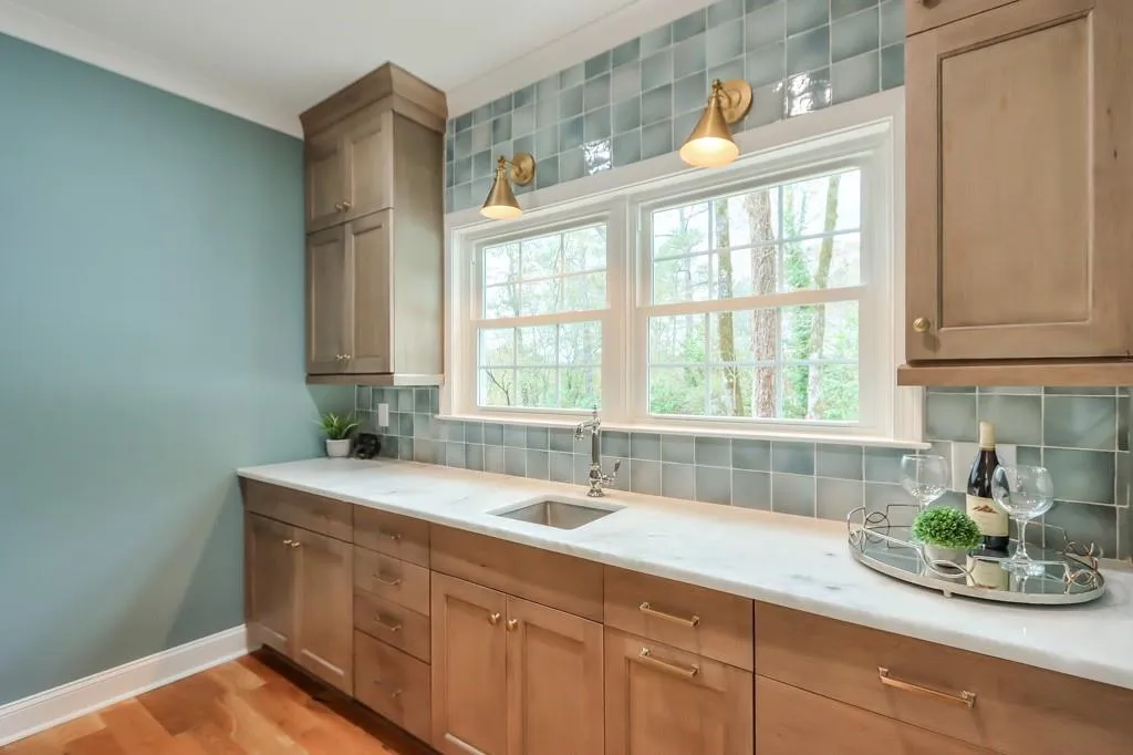 5127 Powers Ferry Road, Sandy Springs, Georgia 30327, 5 Bedrooms Bedrooms, ,5 BathroomsBathrooms,Residential,Sold,5127 Powers Ferry Road,7139377