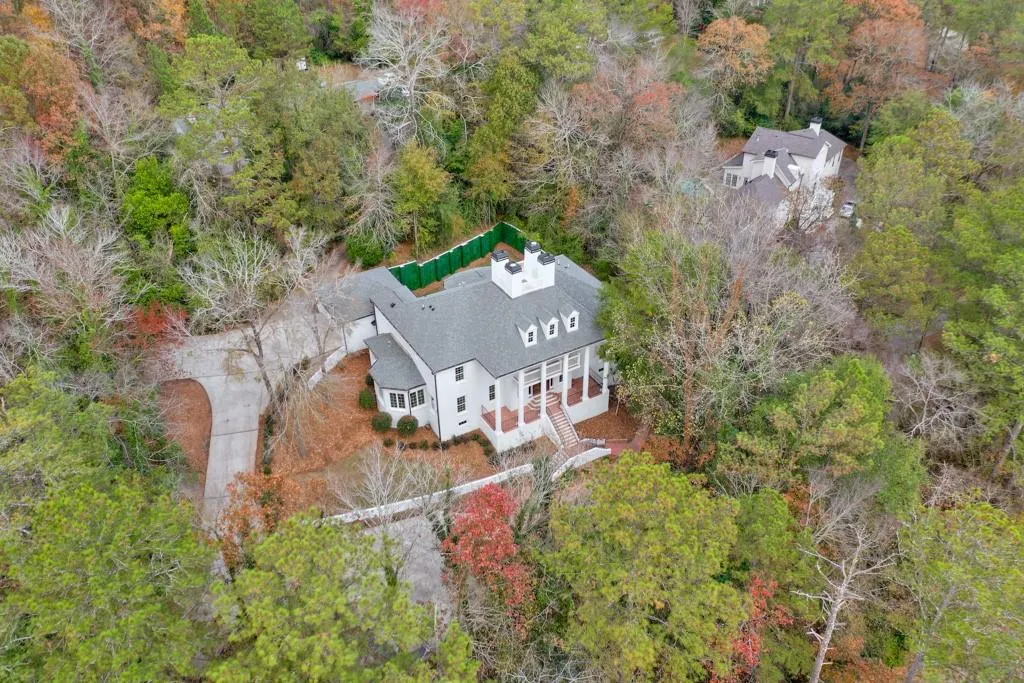 5127 Powers Ferry Road, Sandy Springs, Georgia 30327, 5 Bedrooms Bedrooms, ,5 BathroomsBathrooms,Residential,Sold,5127 Powers Ferry Road,7139377
