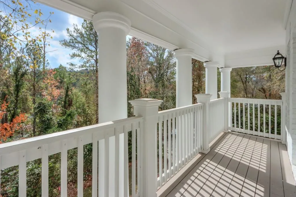 5127 Powers Ferry Road, Sandy Springs, Georgia 30327, 5 Bedrooms Bedrooms, ,5 BathroomsBathrooms,Residential,Sold,5127 Powers Ferry Road,7139377