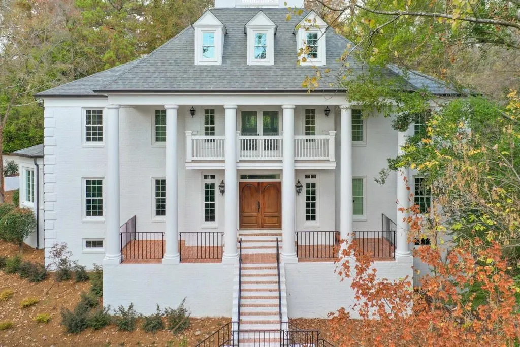 5127 Powers Ferry Road, Sandy Springs, Georgia 30327, 5 Bedrooms Bedrooms, ,5 BathroomsBathrooms,Residential,Sold,5127 Powers Ferry Road,7139377