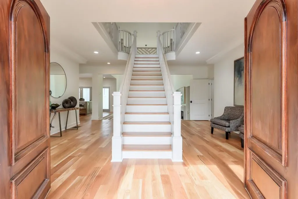 5127 Powers Ferry Road, Sandy Springs, Georgia 30327, 5 Bedrooms Bedrooms, ,5 BathroomsBathrooms,Residential,Sold,5127 Powers Ferry Road,7139377