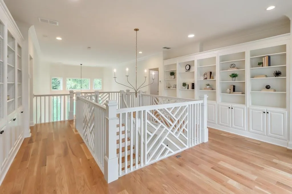 5127 Powers Ferry Road, Sandy Springs, Georgia 30327, 5 Bedrooms Bedrooms, ,5 BathroomsBathrooms,Residential,Sold,5127 Powers Ferry Road,7139377