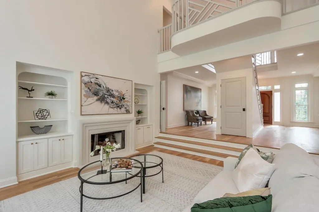 5127 Powers Ferry Road, Sandy Springs, Georgia 30327, 5 Bedrooms Bedrooms, ,5 BathroomsBathrooms,Residential,Sold,5127 Powers Ferry Road,7139377