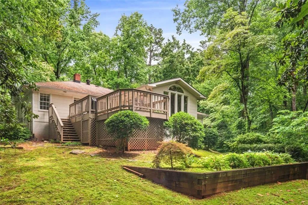 152 Burdette Road Nw, Atlanta, Georgia 30327, 3 Bedrooms Bedrooms, ,2 BathroomsBathrooms,Residential,Sold,152 Burdette Road Nw,6891462