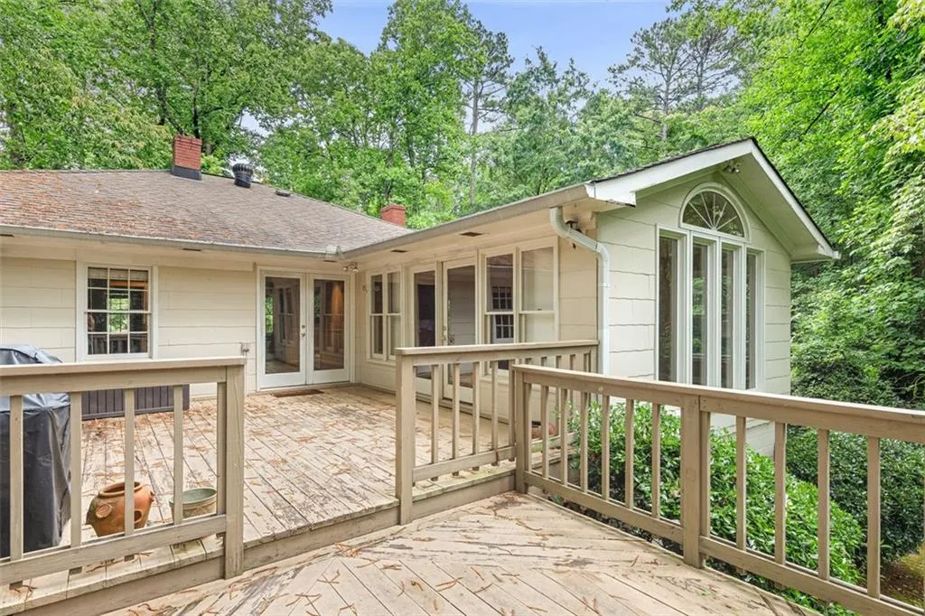 152 Burdette Road Nw, Atlanta, Georgia 30327, 3 Bedrooms Bedrooms, ,2 BathroomsBathrooms,Residential,Sold,152 Burdette Road Nw,6891462