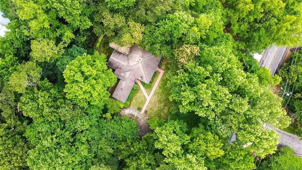 152 Burdette Road Nw, Atlanta, Georgia 30327, 3 Bedrooms Bedrooms, ,2 BathroomsBathrooms,Residential,Sold,152 Burdette Road Nw,6891462