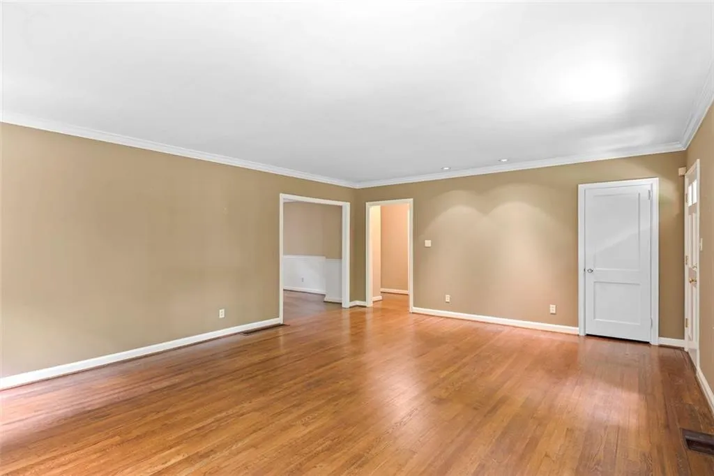 152 Burdette Road Nw, Atlanta, Georgia 30327, 3 Bedrooms Bedrooms, ,2 BathroomsBathrooms,Residential,Sold,152 Burdette Road Nw,6891462