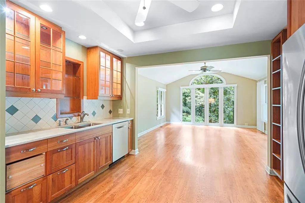 152 Burdette Road Nw, Atlanta, Georgia 30327, 3 Bedrooms Bedrooms, ,2 BathroomsBathrooms,Residential,Sold,152 Burdette Road Nw,6891462