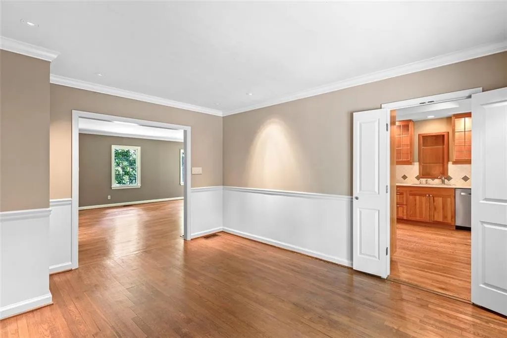 152 Burdette Road Nw, Atlanta, Georgia 30327, 3 Bedrooms Bedrooms, ,2 BathroomsBathrooms,Residential,Sold,152 Burdette Road Nw,6891462