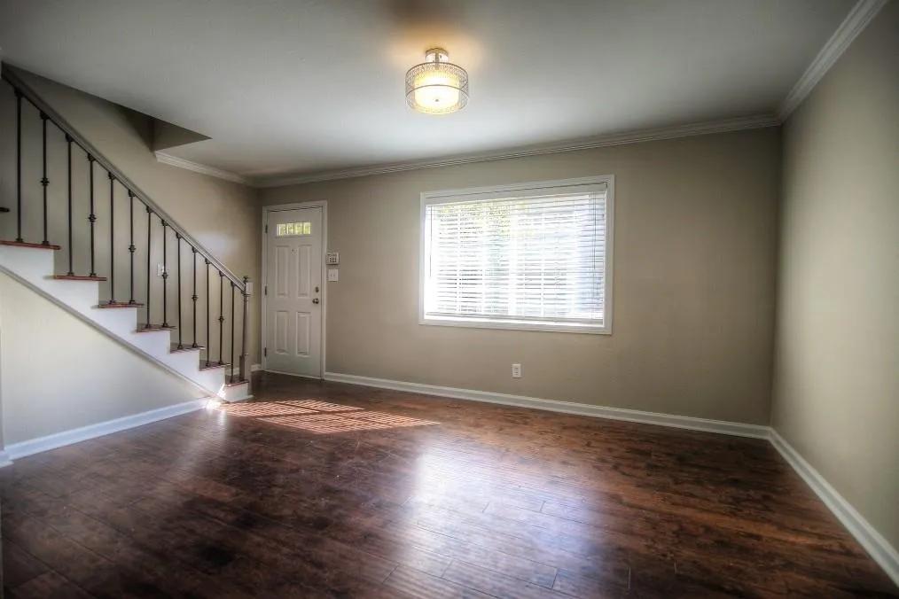 6940 Roswell Road Unit 17a, Sandy Springs, Georgia 30328, 2 Bedrooms Bedrooms, ,1 BathroomBathrooms,Residential,Sold,6940 Roswell Road Unit 17a,5763798