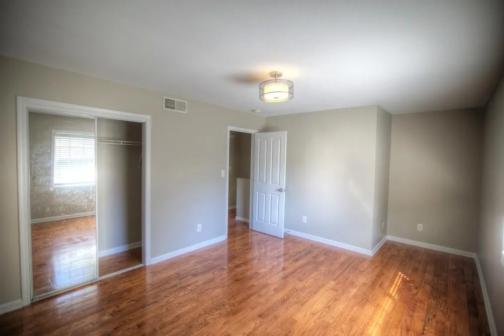 6940 Roswell Road Unit 17a, Sandy Springs, Georgia 30328, 2 Bedrooms Bedrooms, ,1 BathroomBathrooms,Residential,Sold,6940 Roswell Road Unit 17a,5763798