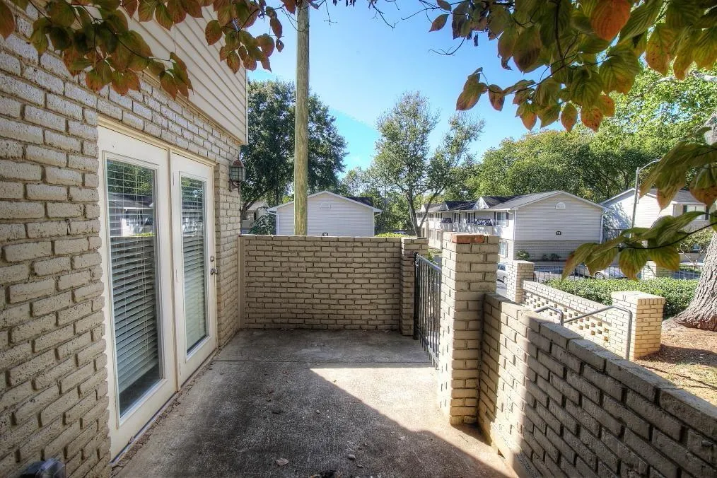 6940 Roswell Road Unit 17a, Sandy Springs, Georgia 30328, 2 Bedrooms Bedrooms, ,1 BathroomBathrooms,Residential,Sold,6940 Roswell Road Unit 17a,5763798