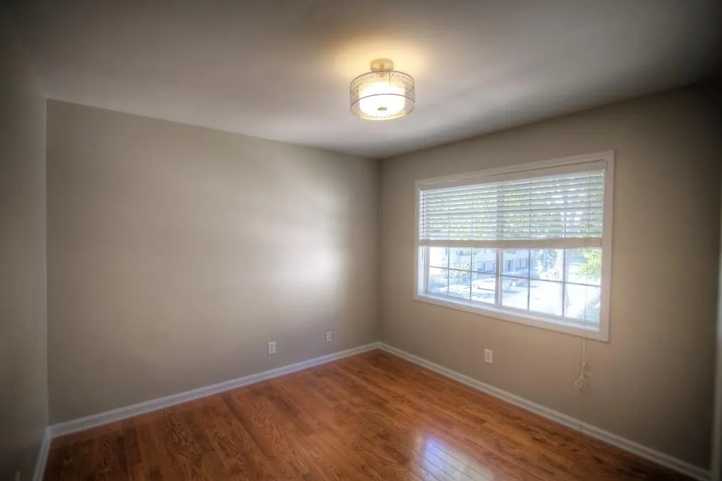 6940 Roswell Road Unit 17a, Sandy Springs, Georgia 30328, 2 Bedrooms Bedrooms, ,1 BathroomBathrooms,Residential,Sold,6940 Roswell Road Unit 17a,5763798