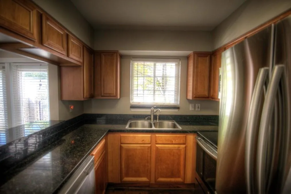 6940 Roswell Road Unit 17a, Sandy Springs, Georgia 30328, 2 Bedrooms Bedrooms, ,1 BathroomBathrooms,Residential,Sold,6940 Roswell Road Unit 17a,5763798