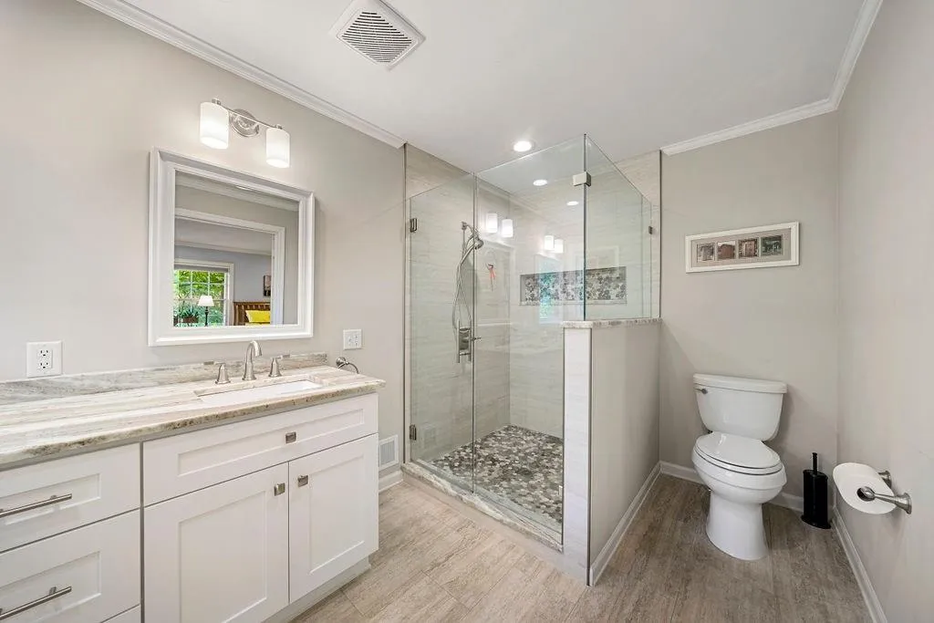 6360 Colewood Court, Atlanta, Georgia 30328, 3 Bedrooms Bedrooms, ,2 BathroomsBathrooms,Residential,Sold,6360 Colewood Court,7111476