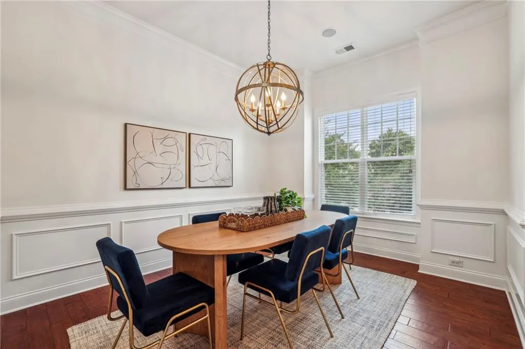 1986 Cobblestone Circle Ne, Atlanta, Georgia 30319, 2 Bedrooms Bedrooms, ,2 BathroomsBathrooms,Residential,For Sale,1986 Cobblestone Circle Ne,7599073