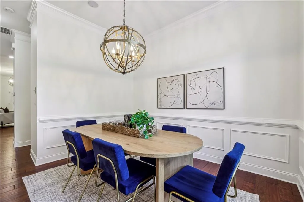 1986 Cobblestone Circle Ne, Atlanta, Georgia 30319, 2 Bedrooms Bedrooms, ,2 BathroomsBathrooms,Residential,For Sale,1986 Cobblestone Circle Ne,7599073