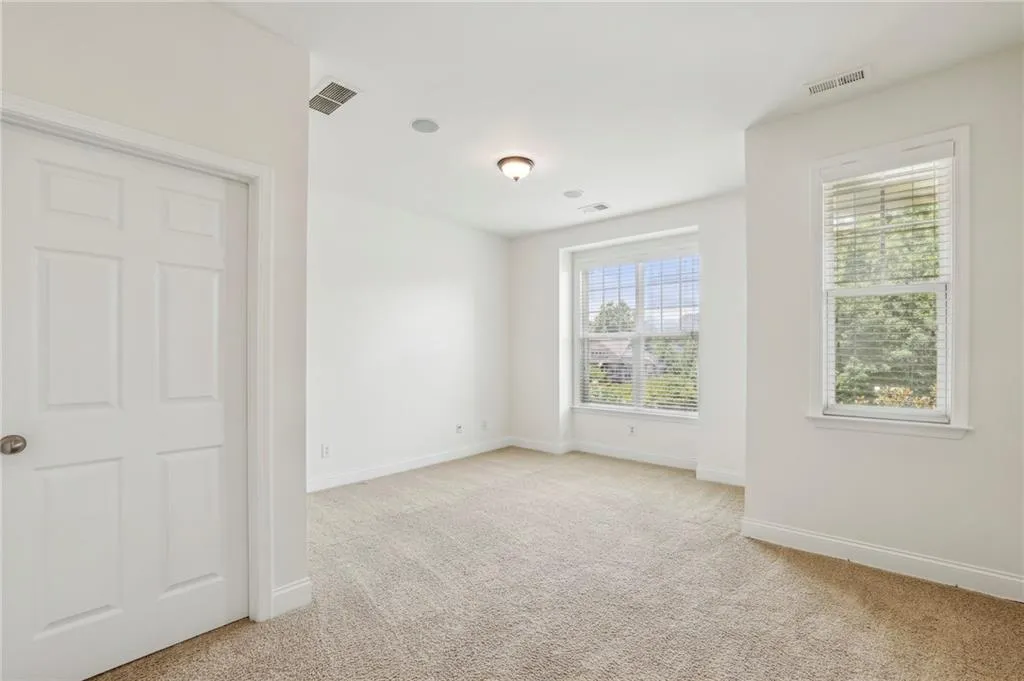 1986 Cobblestone Circle Ne, Atlanta, Georgia 30319, 2 Bedrooms Bedrooms, ,2 BathroomsBathrooms,Residential,For Sale,1986 Cobblestone Circle Ne,7599073