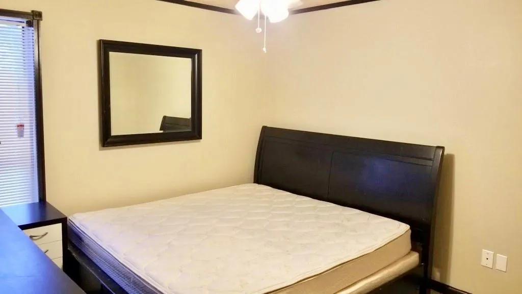 504 Granville Court, Atlanta, Georgia 30328, 1 Bedroom Bedrooms, ,1 BathroomBathrooms,Residential,Sold,504 Granville Court,6713403