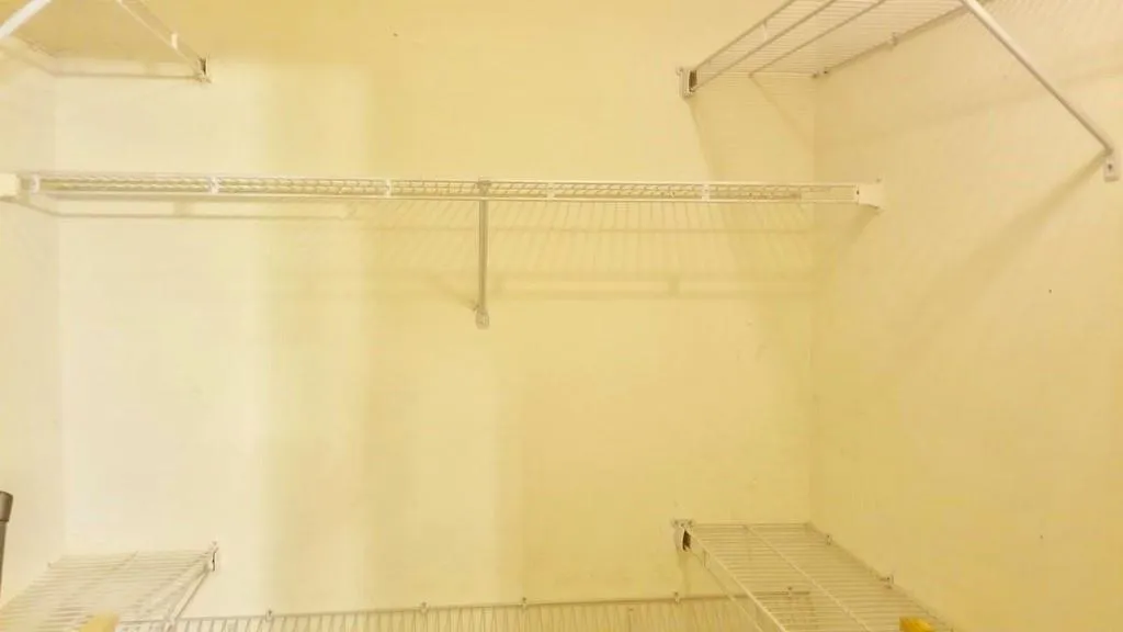 504 Granville Court, Atlanta, Georgia 30328, 1 Bedroom Bedrooms, ,1 BathroomBathrooms,Residential,Sold,504 Granville Court,6713403