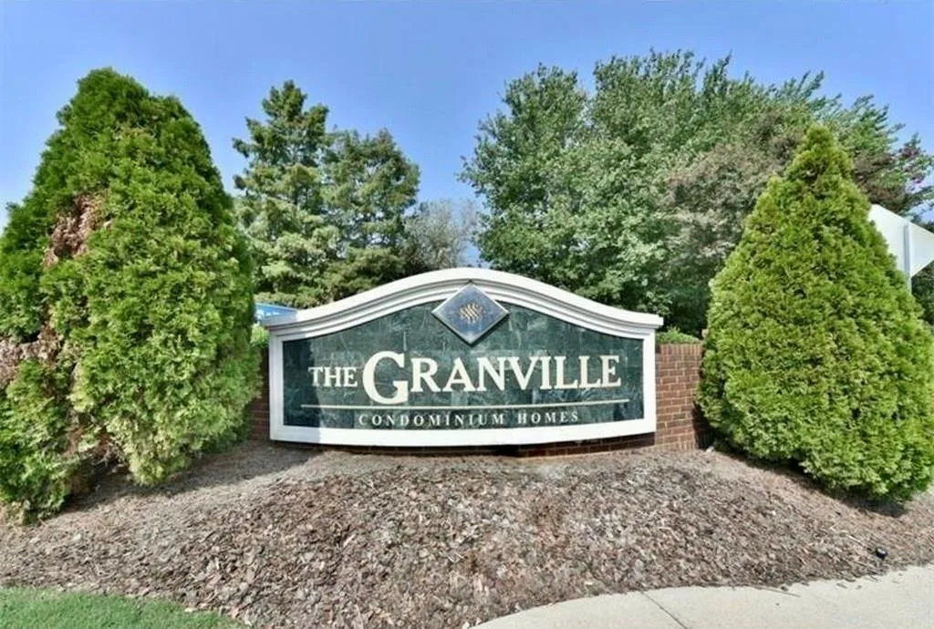 504 Granville Court, Atlanta, Georgia 30328, 1 Bedroom Bedrooms, ,1 BathroomBathrooms,Residential,Sold,504 Granville Court,6713403