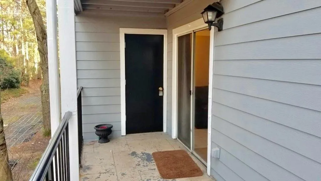 504 Granville Court, Atlanta, Georgia 30328, 1 Bedroom Bedrooms, ,1 BathroomBathrooms,Residential,Sold,504 Granville Court,6713403