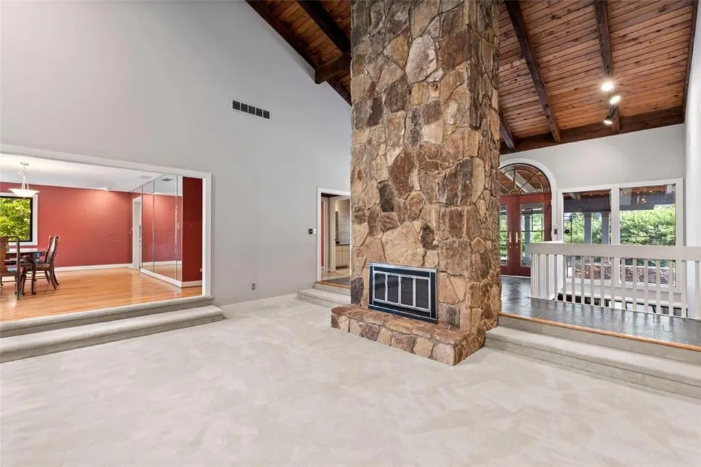 110 River Landing, Sandy Springs, Georgia 30350, 5 Bedrooms Bedrooms, ,5 BathroomsBathrooms,Residential,Sold,110 River Landing,6957236