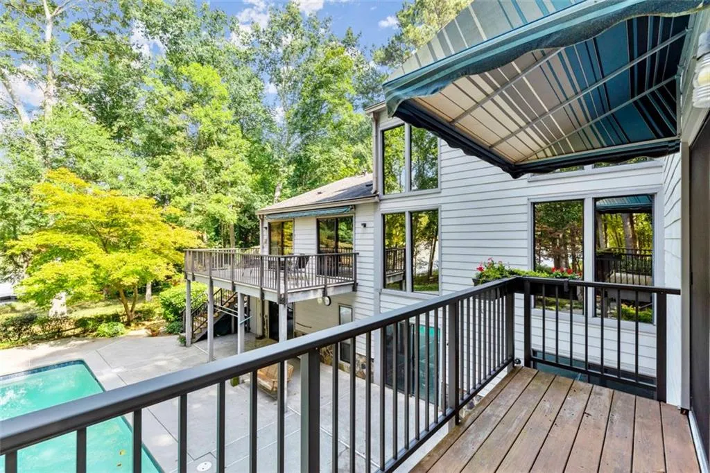 110 River Landing, Sandy Springs, Georgia 30350, 5 Bedrooms Bedrooms, ,5 BathroomsBathrooms,Residential,Sold,110 River Landing,6957236