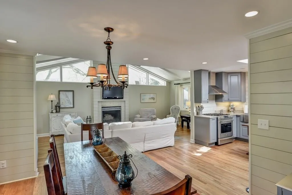 4526 Club Valley Drive Ne, Atlanta, Georgia 30319, 5 Bedrooms Bedrooms, ,3 BathroomsBathrooms,Residential,Sold,4526 Club Valley Drive Ne,5660643