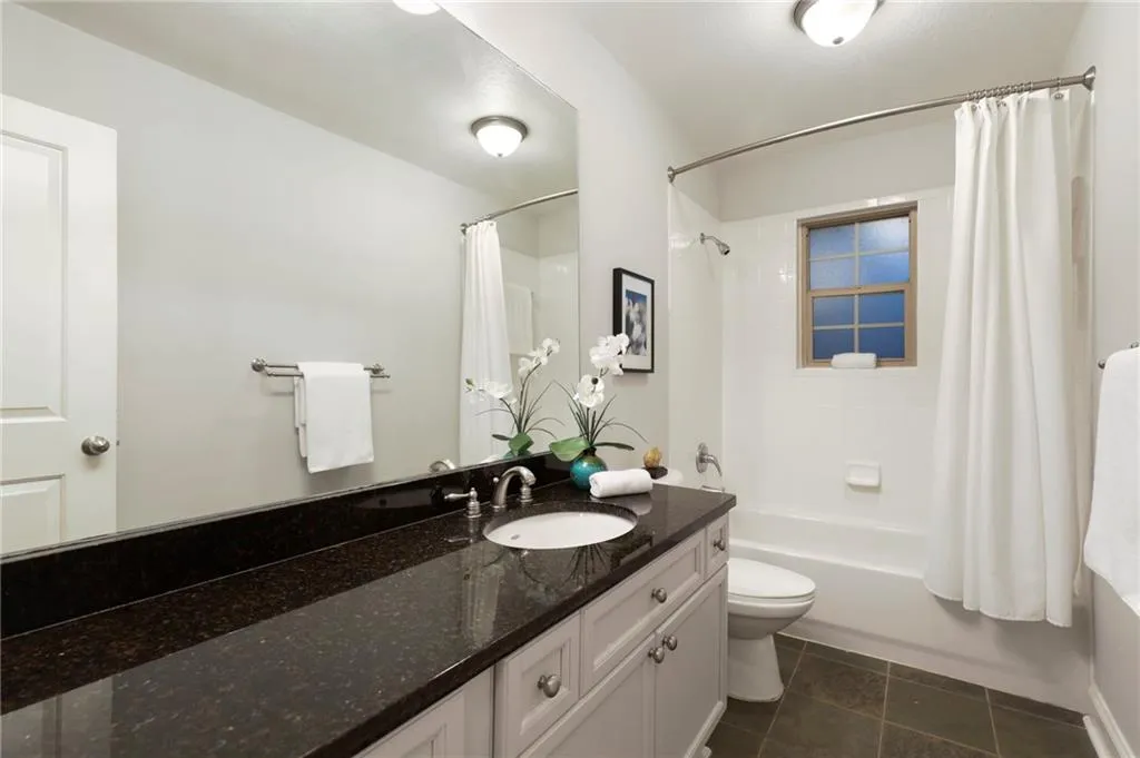 750 Dalrymple Road Unit D3, Sandy Springs, Georgia 30328, 3 Bedrooms Bedrooms, ,2 BathroomsBathrooms,Residential,Sold,750 Dalrymple Road Unit D3,6757948