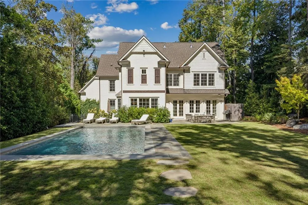 2939 Mabry Lane Ne, Atlanta, Georgia 30319, 6 Bedrooms Bedrooms, ,5 BathroomsBathrooms,Residential,For Sale,2939 Mabry Lane Ne,7664002