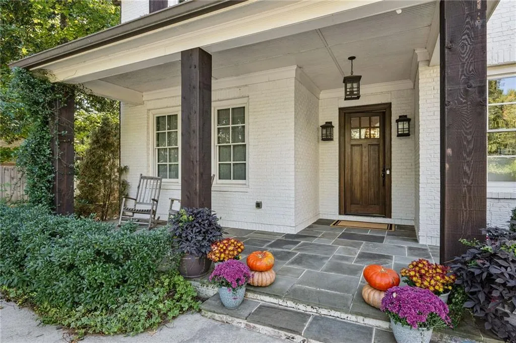 2939 Mabry Lane Ne, Atlanta, Georgia 30319, 6 Bedrooms Bedrooms, ,5 BathroomsBathrooms,Residential,For Sale,2939 Mabry Lane Ne,7664002