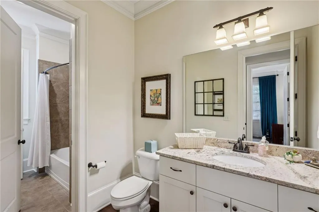 2939 Mabry Lane Ne, Atlanta, Georgia 30319, 6 Bedrooms Bedrooms, ,5 BathroomsBathrooms,Residential,For Sale,2939 Mabry Lane Ne,7664002