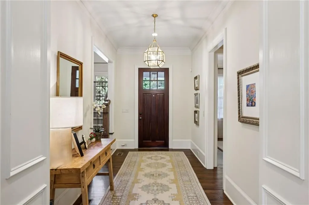 2939 Mabry Lane Ne, Atlanta, Georgia 30319, 6 Bedrooms Bedrooms, ,5 BathroomsBathrooms,Residential,For Sale,2939 Mabry Lane Ne,7664002