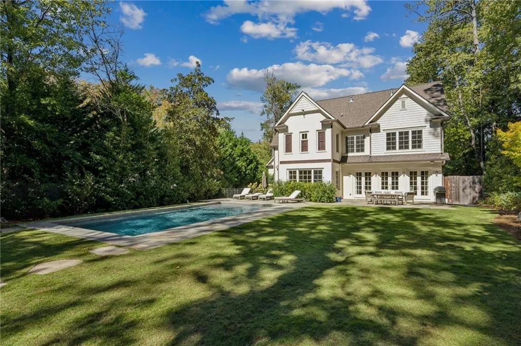 2939 Mabry Lane Ne, Atlanta, Georgia 30319, 6 Bedrooms Bedrooms, ,5 BathroomsBathrooms,Residential,For Sale,2939 Mabry Lane Ne,7664002
