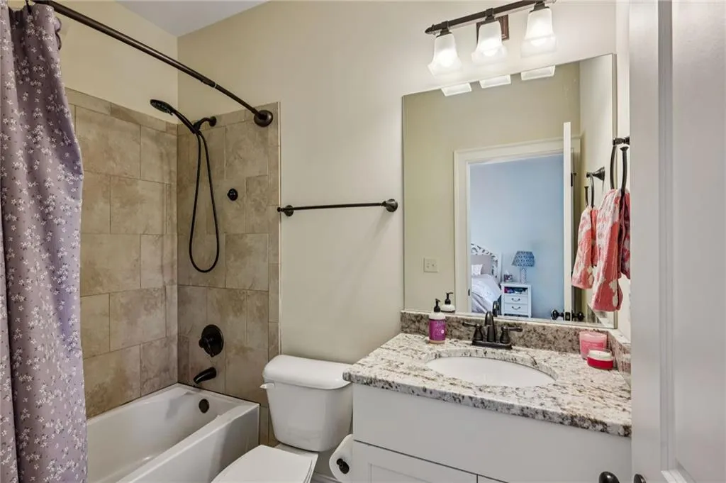 2939 Mabry Lane Ne, Atlanta, Georgia 30319, 6 Bedrooms Bedrooms, ,5 BathroomsBathrooms,Residential,For Sale,2939 Mabry Lane Ne,7664002