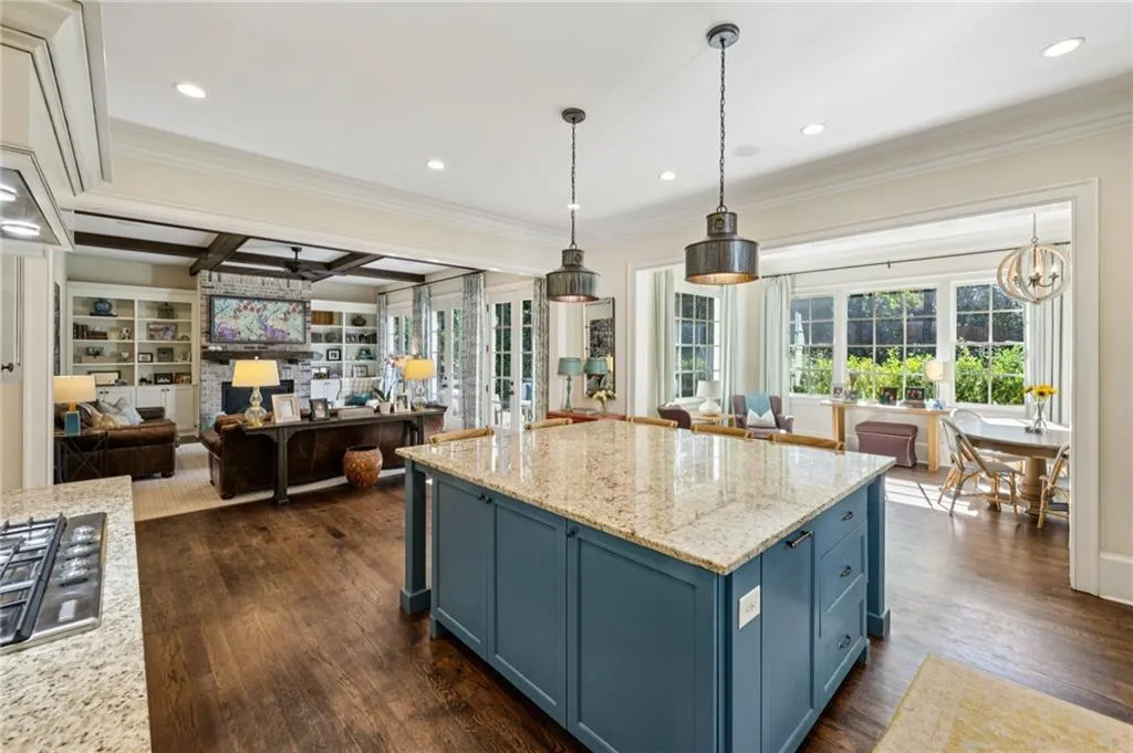 2939 Mabry Lane Ne, Atlanta, Georgia 30319, 6 Bedrooms Bedrooms, ,5 BathroomsBathrooms,Residential,For Sale,2939 Mabry Lane Ne,7664002