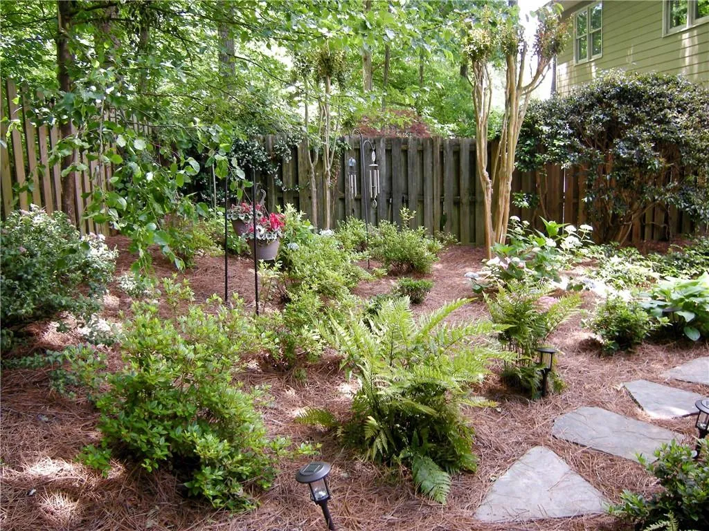 7155 Roswell Road Unit 8, Atlanta, Georgia 30328, 3 Bedrooms Bedrooms, ,2 BathroomsBathrooms,Residential,Sold,7155 Roswell Road Unit 8,6885335