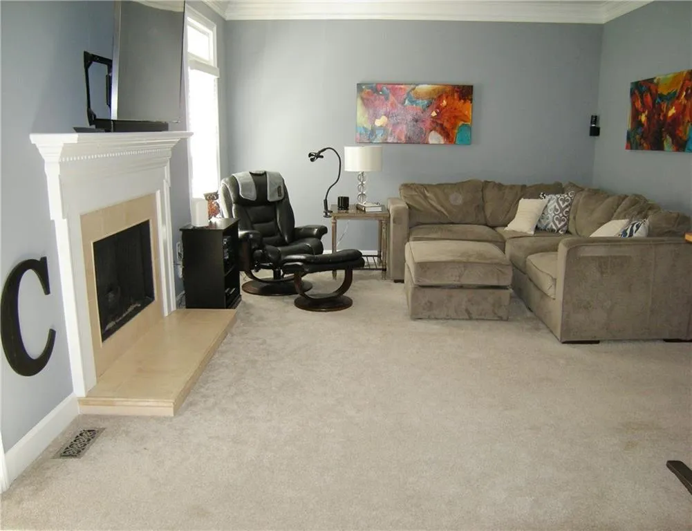 7155 Roswell Road Unit 8, Atlanta, Georgia 30328, 3 Bedrooms Bedrooms, ,2 BathroomsBathrooms,Residential,Sold,7155 Roswell Road Unit 8,6885335