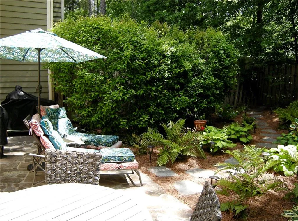 7155 Roswell Road Unit 8, Atlanta, Georgia 30328, 3 Bedrooms Bedrooms, ,2 BathroomsBathrooms,Residential,Sold,7155 Roswell Road Unit 8,6885335
