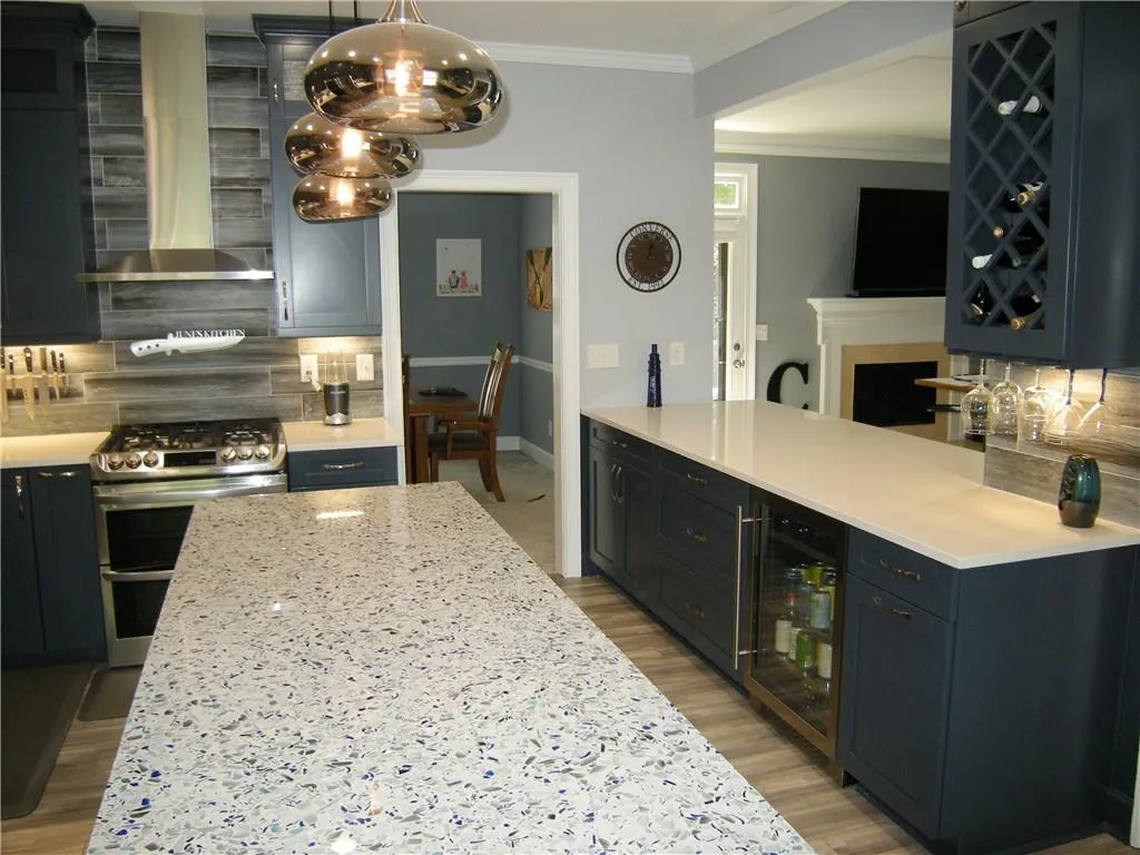 7155 Roswell Road Unit 8, Atlanta, Georgia 30328, 3 Bedrooms Bedrooms, ,2 BathroomsBathrooms,Residential,Sold,7155 Roswell Road Unit 8,6885335