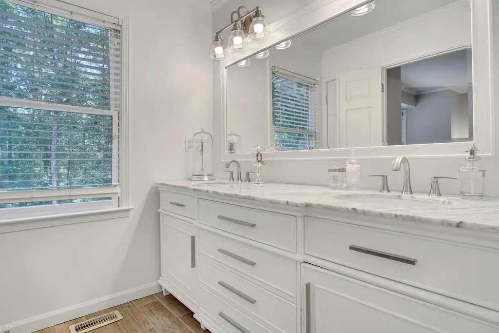 210 Brantley Road, Sandy Springs, Georgia 30350, 3 Bedrooms Bedrooms, ,3 BathroomsBathrooms,Residential,Sold,210 Brantley Road,6583413