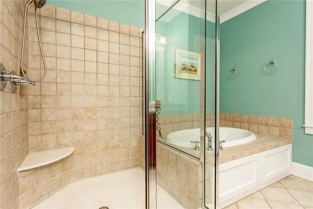 1125 Charles Towne Square, Sandy Springs, Georgia 30328, 4 Bedrooms Bedrooms, ,3 BathroomsBathrooms,Residential,Sold,1125 Charles Towne Square,6590783