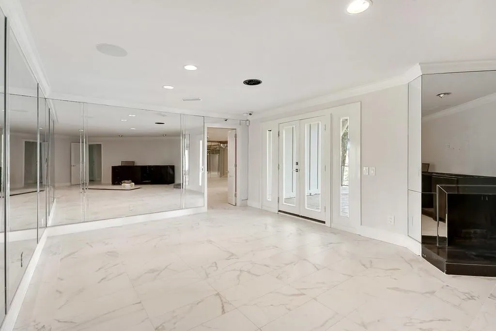 1730 Winterthur Close Nw, Atlanta, Georgia 30328, 5 Bedrooms Bedrooms, ,4 BathroomsBathrooms,Residential,Sold,1730 Winterthur Close Nw,6713497