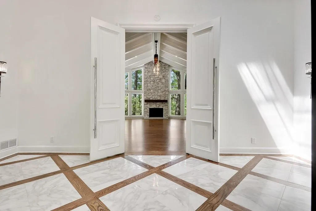 1730 Winterthur Close Nw, Atlanta, Georgia 30328, 5 Bedrooms Bedrooms, ,4 BathroomsBathrooms,Residential,Sold,1730 Winterthur Close Nw,6713497
