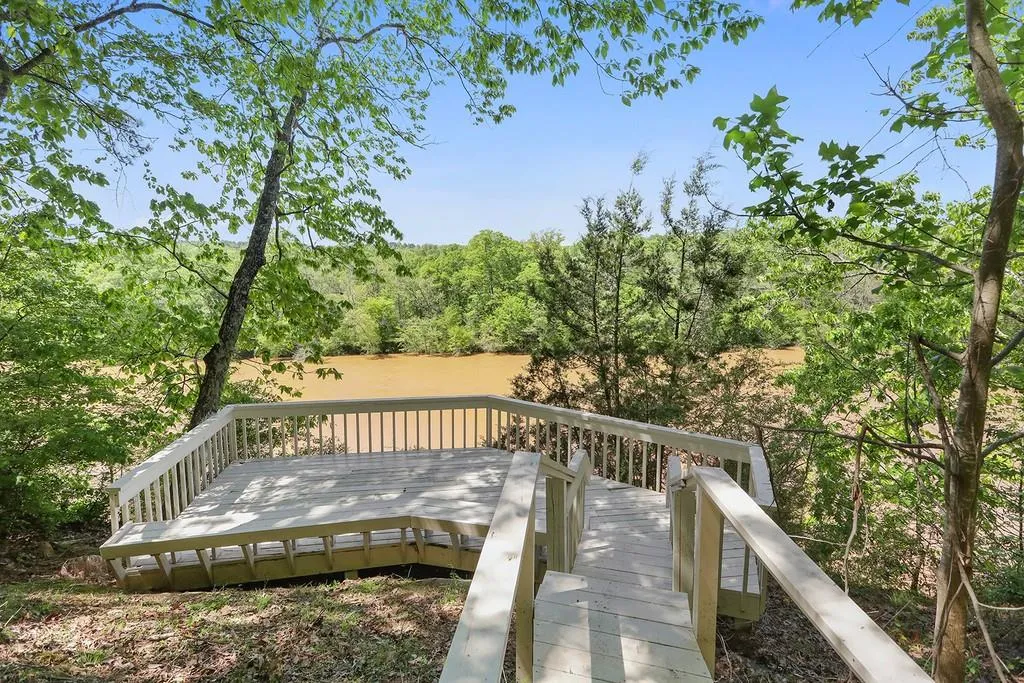 1730 Winterthur Close Nw, Atlanta, Georgia 30328, 5 Bedrooms Bedrooms, ,4 BathroomsBathrooms,Residential,Sold,1730 Winterthur Close Nw,6713497